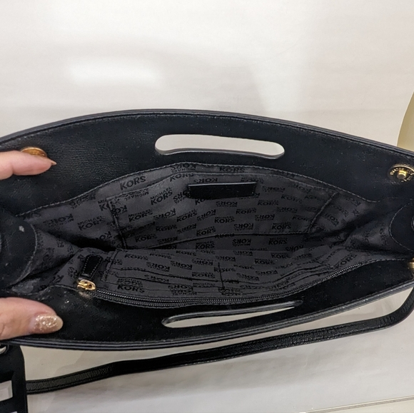 $90 Michael Kors Black Tilda XL Clutch with Removable Strap - Picture 6 of 6